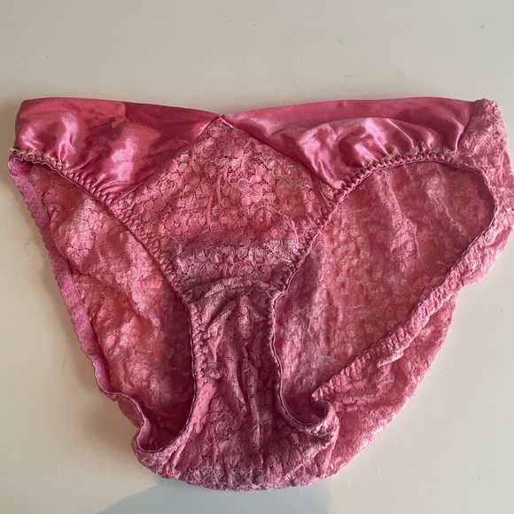 Vintage 1990s Victoria’s Secret Gold Label pink lace panties women’s size medium